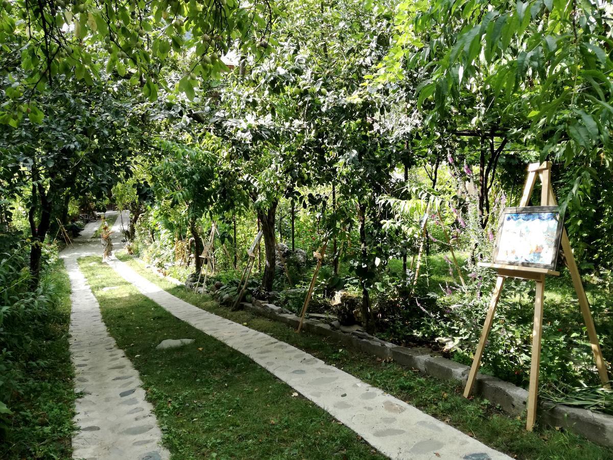 אוני Guest House Gallery מראה חיצוני תמונה