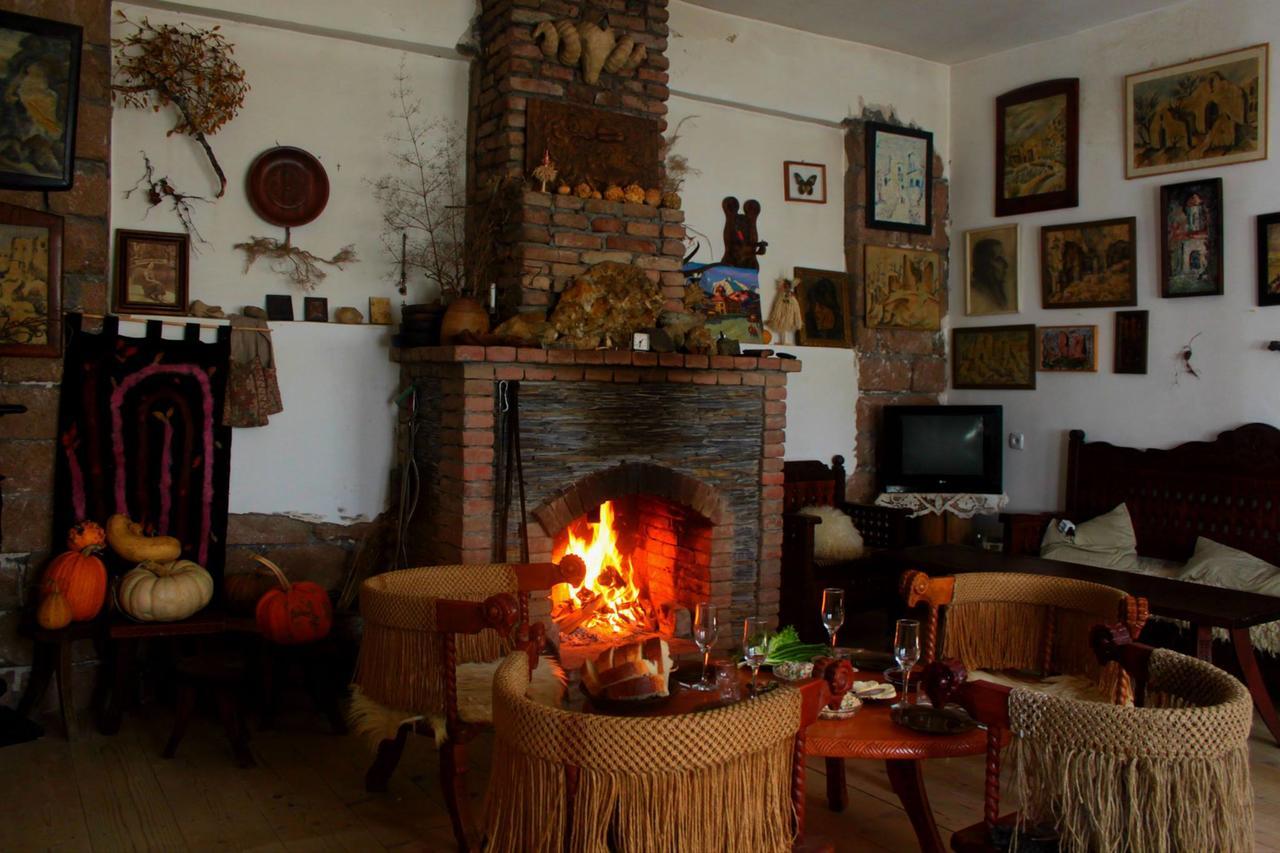 אוני Guest House Gallery מראה חיצוני תמונה