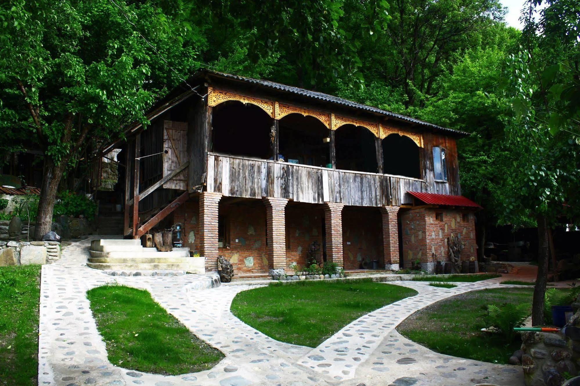 אוני Guest House Gallery מראה חיצוני תמונה