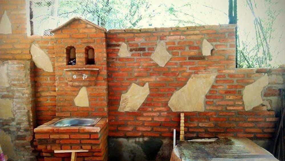 אוני Guest House Gallery מראה חיצוני תמונה